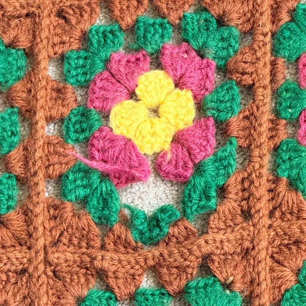 Handmade Afghan Blanket Vintage Granny Square Floral 72x53‎ Brown Crochet Throw